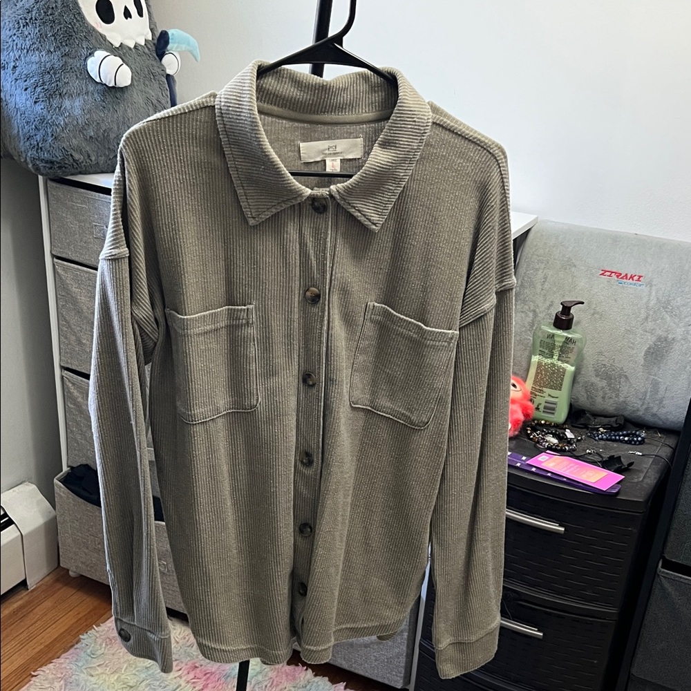 NWOT Thread and Supply Olive Green Ribbed Button-Up Shacket